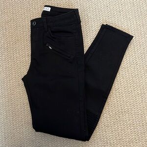Black Zara jeans